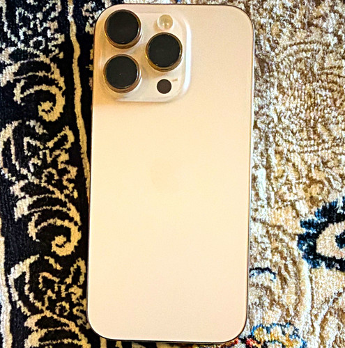 Apple iphone pro - apple, gold